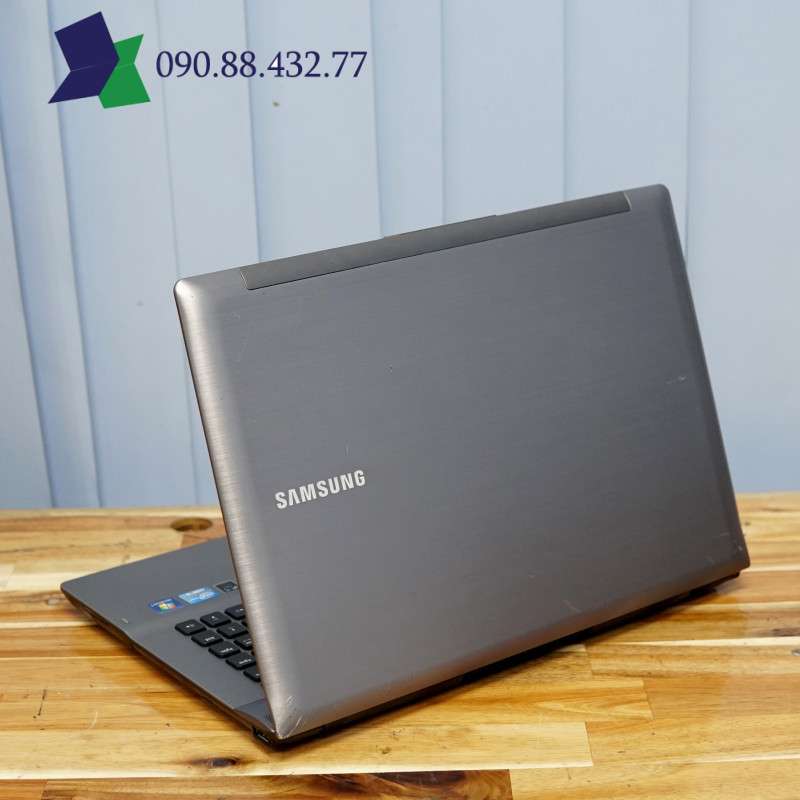 Samsung QX411L Core i5-2450M RAM4G SSD128G 14inch
